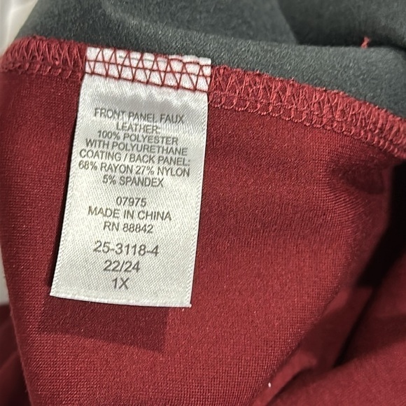 Roaman’s Plus Size Faux Leather Leggings Size 22/24 - NWOT - Picture 4 of 4